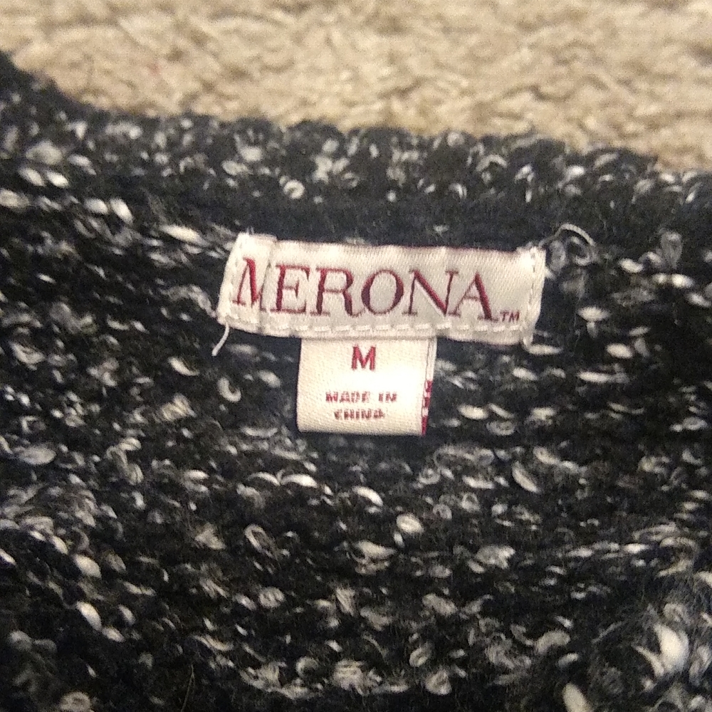 Sweater - Picture 3 of 5